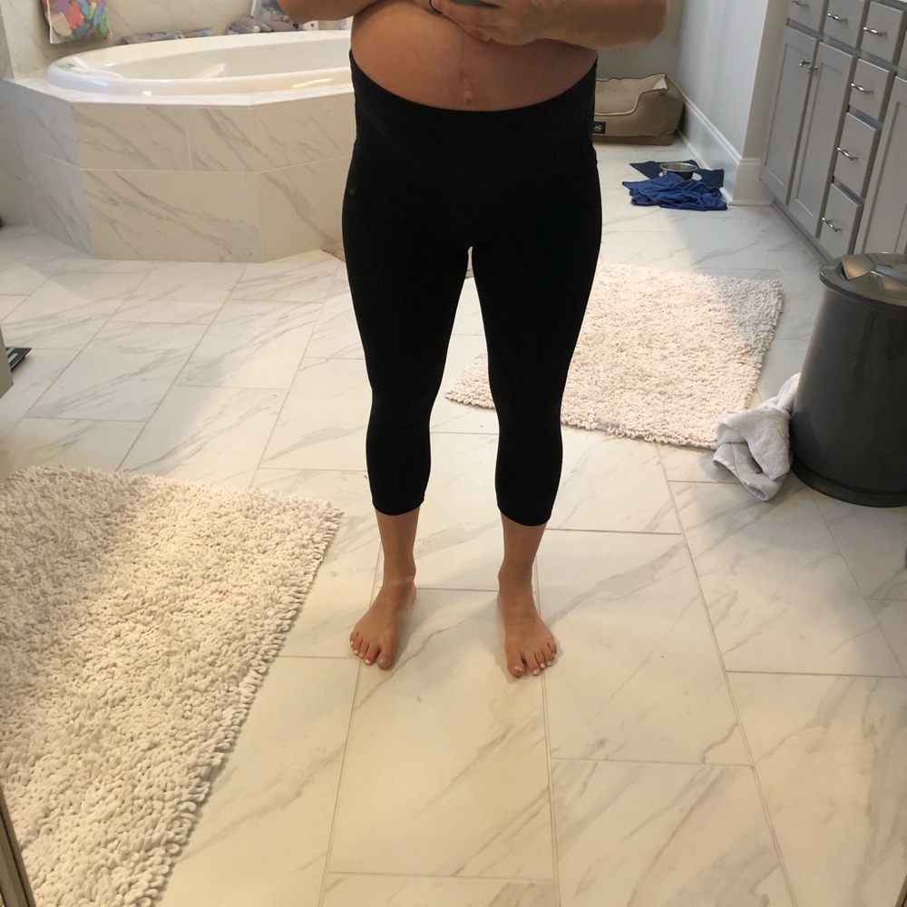 Plain black cropped maternity leggings